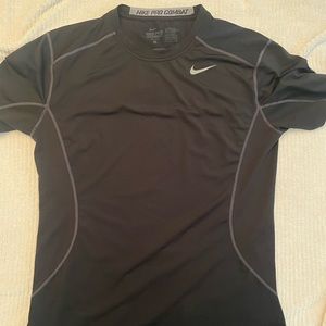 NIKE PRO COMBAT TEE DRI FIT SIZE MEDIUM